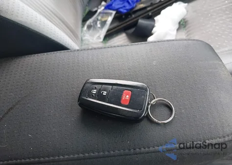 2016 Toyota Prius z USA, uszkodzony, nr VIN JTDKBRFU5G3505056